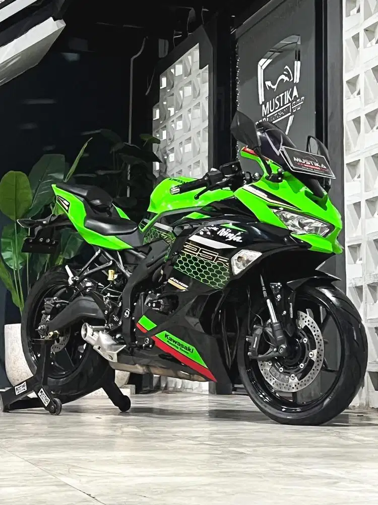 Stok Terbatas‼️Kawasaki ZX25R ABS KRT th 2021 - Ayu Mustika