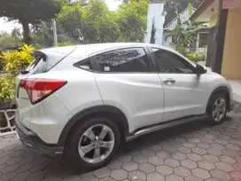 Dijual cepat HONDA HRV 1500 E CVT 2017, Plat Nomor Sleman, Yogya