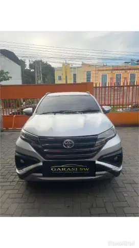 Toyota Rush TRD tahun 2018, Silver, manual