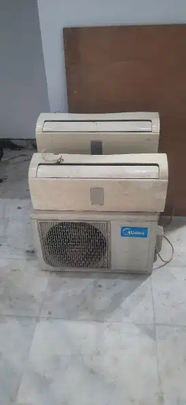JUAL 2 UNIT AC MIDEA  (1PK & 1/2PK)