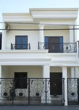 DIJUAL RUMAH LUX DI TAMAN MALAKA, PONDOK KELAPA – JAKARTA TIMUR