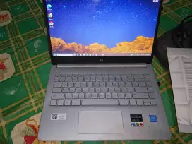 Laptop HP N4120 4GB/256GB Silver