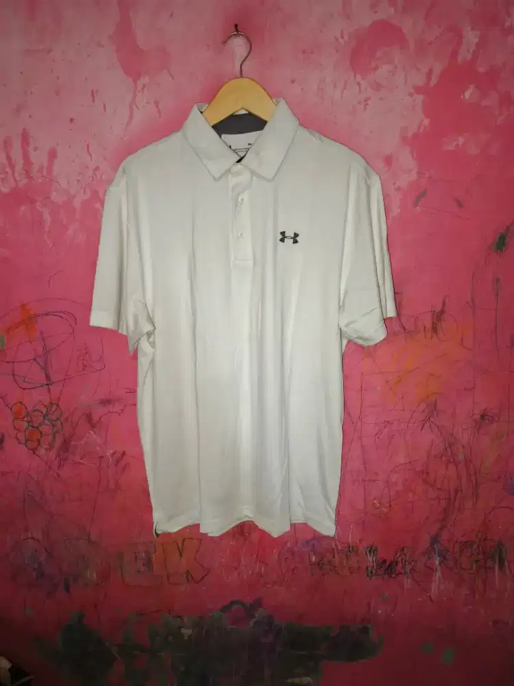Bismillah, dijual kaos kerah Under Armour original