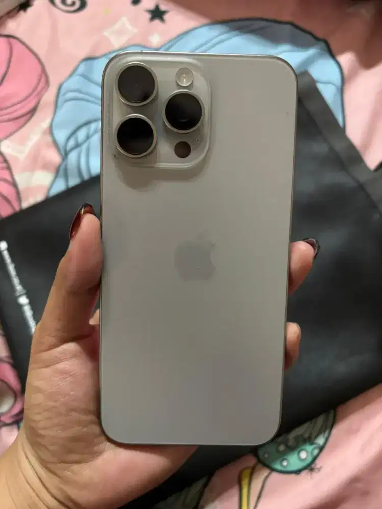 Dijual iphone 15 pm 256 ibox tangan pertama dr baru pemakai pribadi