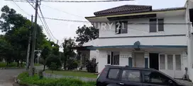 Rumah Bagus Siap Huni Di Cluster Beverli Lippo Cikarang Selatan