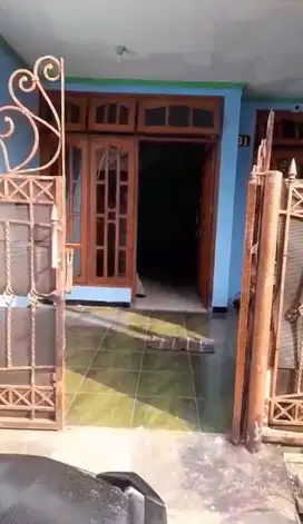 RUMAH DI KONTRAKAN