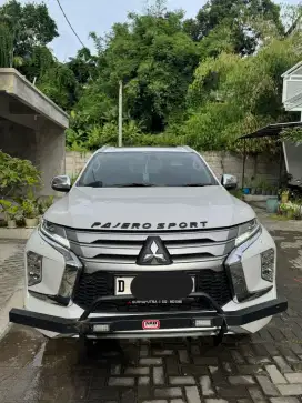Pajero Sport 2,4L Dakar (AT) 4x2 Tahun 2023
