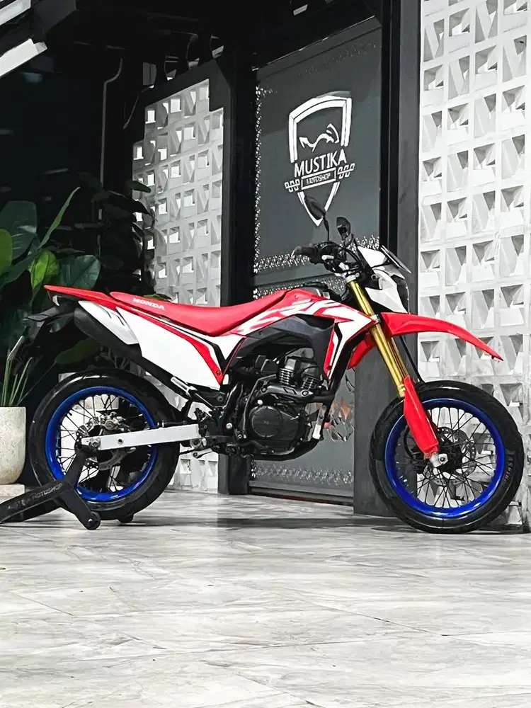Honda CRF 150 Supermoto th 2018 - Ayu Mustika