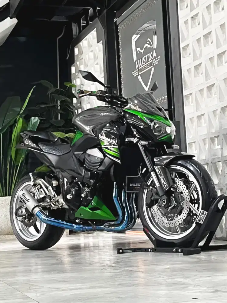 Moge Kawasaki Z800 2013 Fullvar. DANNY Mustika Motoshop Malang