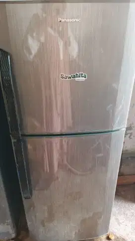 kulkas panasonic 2 pintu