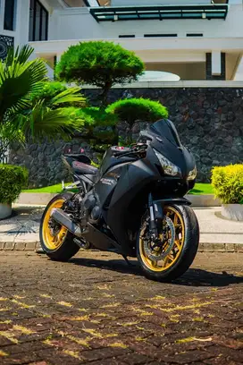 CBR1000RR CBR600RR Fireblade CBR250RR CBX