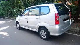 Daihatsu Xenia 2009 Bensin