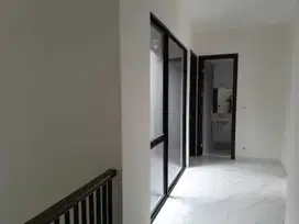 Di Jual Rumah Suvarna Sutera Flavio, MURAH!