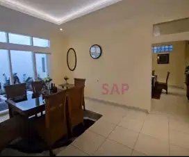 Dijual/Disewakan rumah cantik semi furnish disayap Burangrang Bandung