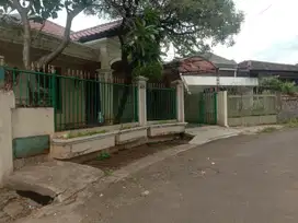 Dijual Rumah Bagus di Loka Indah Jaksel – Dijual di Bawah NJOP!