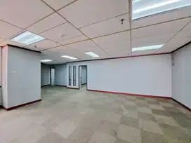 Sewa Kantor 184 m2 Sdh Ada Sekat Ruangan di Wisma Bumiputera Sudirman