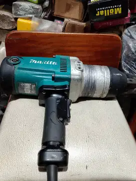 Impact Listrik Makita 1 Inchi
