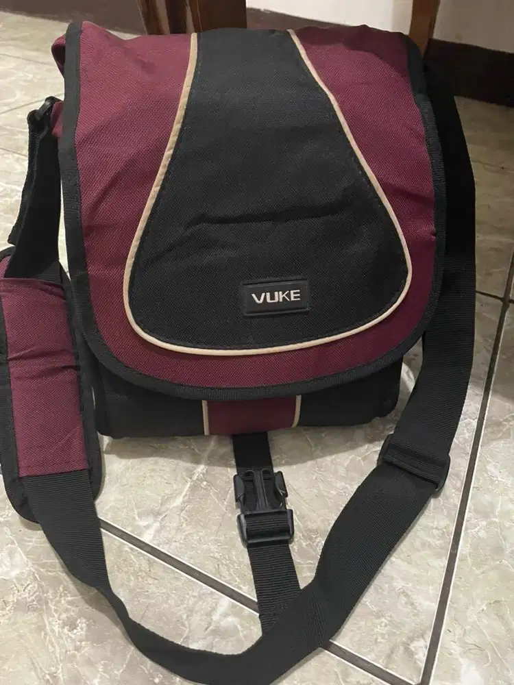 tas slempang cowok