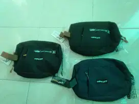 Di Jual Pouch Bag Kondisi Baru 3 Buah