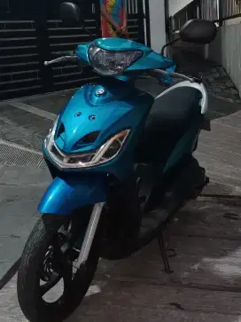 Mio smile 2011 biru
