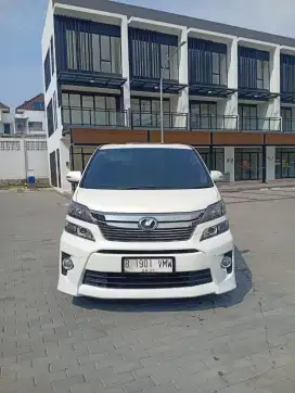 Vellfire ZG CBU Premium Ales 2013 Murah!!