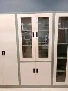 File cabinet berbahan besi