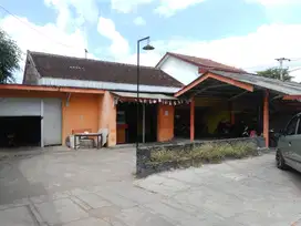 Tanah dekat kampus UGM UNY di caturtunggal depok sleman yogyakarta