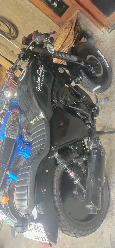 Motor custome Bobber indian Basic Scorpio