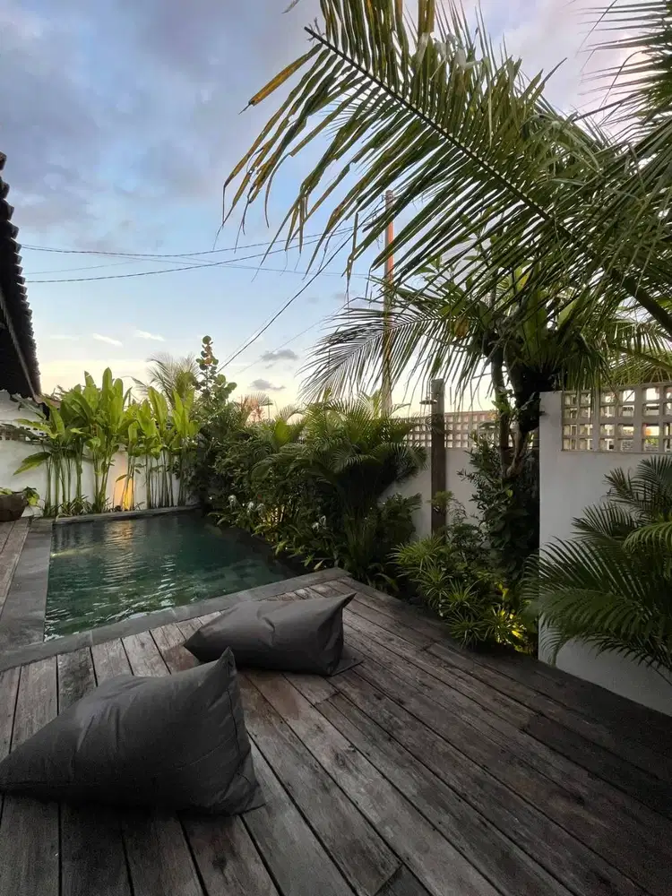 Disewakan Villa 3 menit ke Pantai Seseh Canggu Full Furnish 2BR