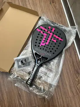Oxdog Ultimate Pro + 2025 Raket Padel