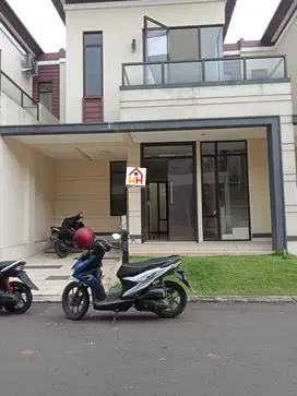 DiSewakan Rumah Lavon 1 Enchanta, TERMURAH !!!