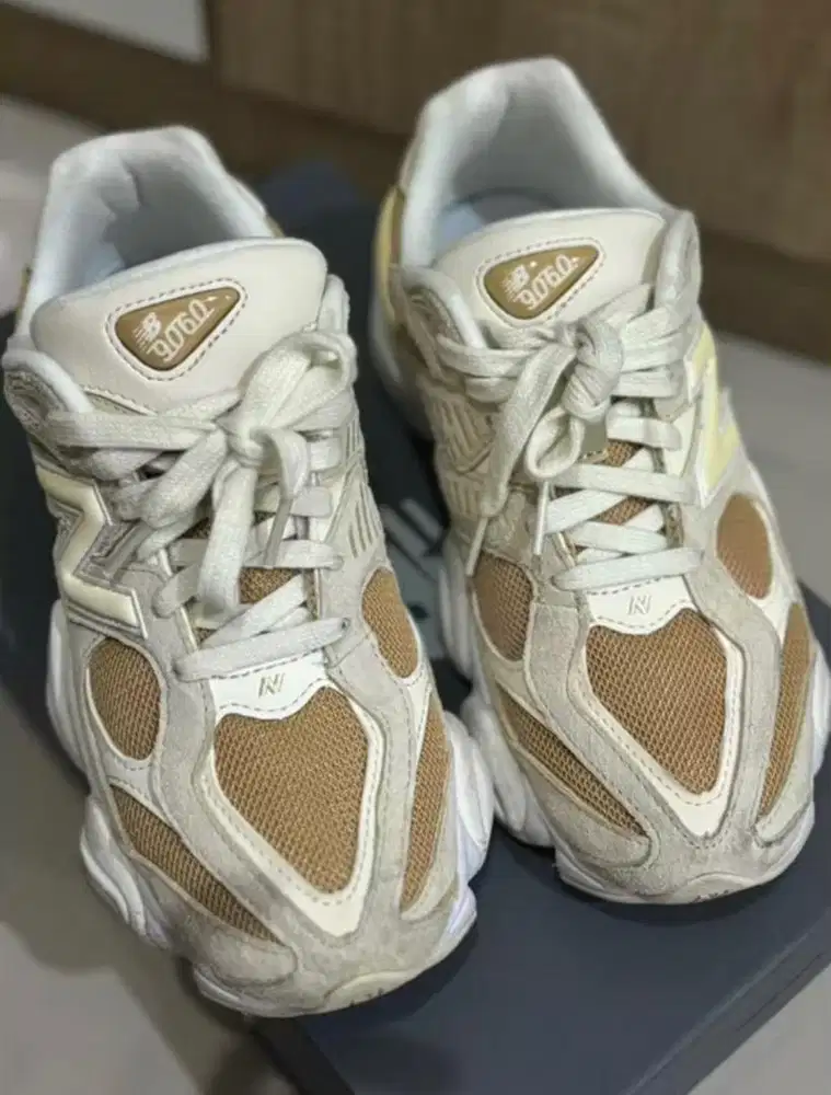 New Balance 9060 Unisex Beige