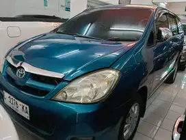 Toyota Kijang Innova G: 2009 Bensin Matic