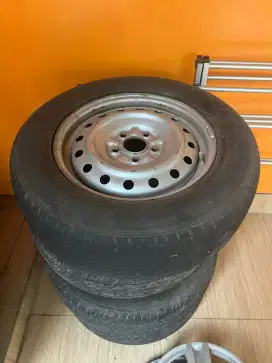 Ban 215/65 R16 velg dan dop terios