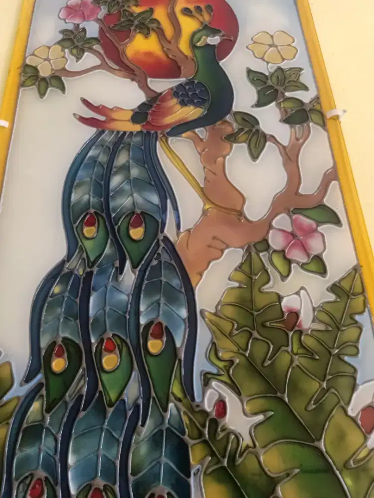 Kaca lukis tali resin