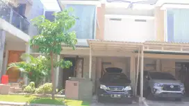 Rumah Disewakan   2 lantai di kahuripan park sidoarjo