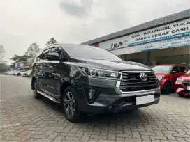 MULUS KM 13RB!! TOYOTA INNOVA V 2.4 DIESEL MATIC 2022 ABU-ABU