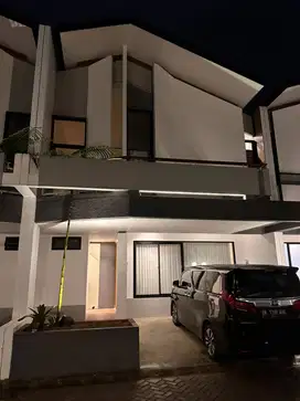 Disewakan Rumah Semi-Furnished di Kawasan BSD