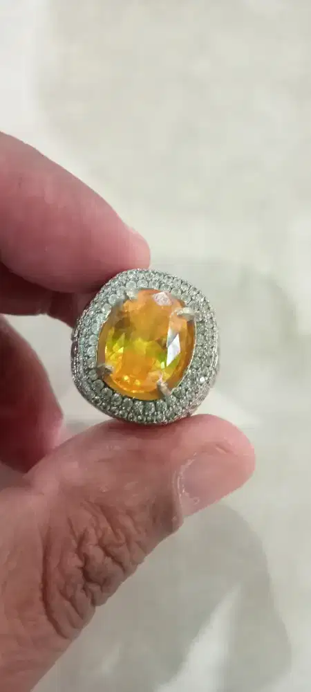 Cincin Yellow safir di mahar