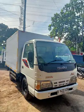 Isuzu elf nhr 55 box engkel