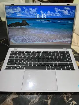 Jual laptop merk advan soulmate 1405 lengkap no minus