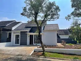 Dijual Cepat Rumah Baru Luas 236 m² Posisi HOOK Bisa KPR