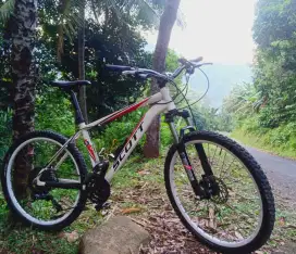 Sepeda MTB Scott aspect