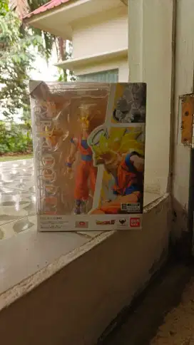 BANDAI Original- Shf Goku SSJ3 Super Saiyan 3