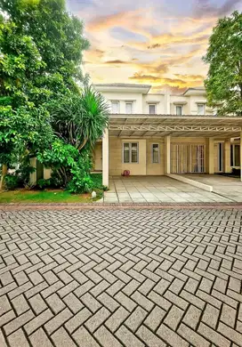 Termurah Rumah Pakuwon Indah Mansion Lebar 10