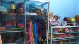 Sepaket Perlengkapan salon dan Etalase