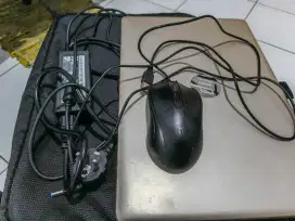 Laptop HP intel 3 gen 7 ssd radeon 4gb