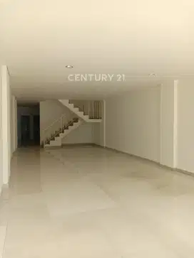 Ruko  5 Lantai Di Jalan Pemuda Raya Jakarta