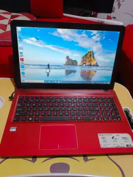 Laptop Asus X540Y SECOND