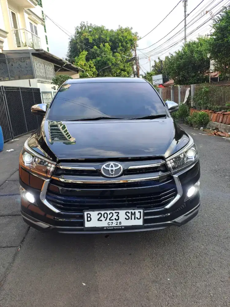 Toyota Innova Venturer 2018